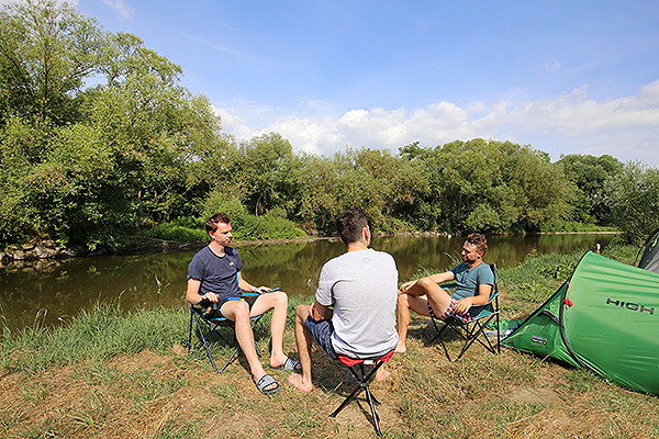 Campen Sie auf schnen und groen Stellpltze - Camping de l'Ill - Colmar